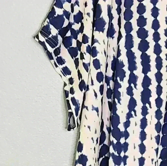 Shein Curve blue and white tie die short sleeve long top size 4XL - Picture 3 of 9